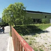 Nekoč svetel Ideal se vse bolj sesuva