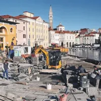   Obnova piranskega mandrača je stala kar  štiri milijone evrov. Od tega je občina iz evropskega ribiškega sklada dobila 2,4 milijona evrov.