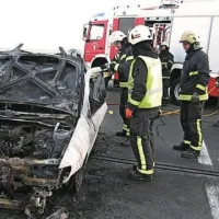V nesreči je ena oseba umrla, eno so odpeljali na zdravljenje