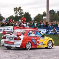 Za smrad po gumah je  z zmogljivim mitsubishijem lancerjem  skrbel tretjeuvrščeni Avstrijec Alfred Kramer 