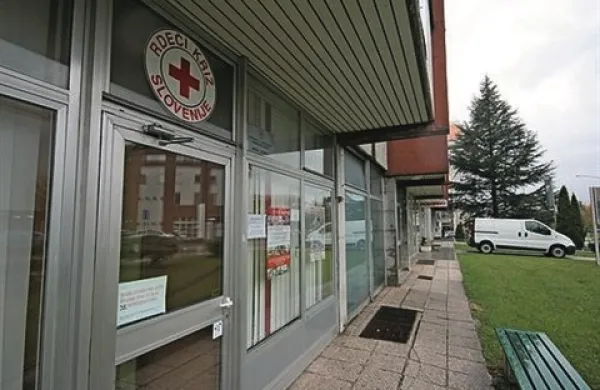  
Na novogoriški Rdeči križ je letos po pomoč prišlo že 946 ljudi, od tega 153 novih, lani v vsem letu pa  850