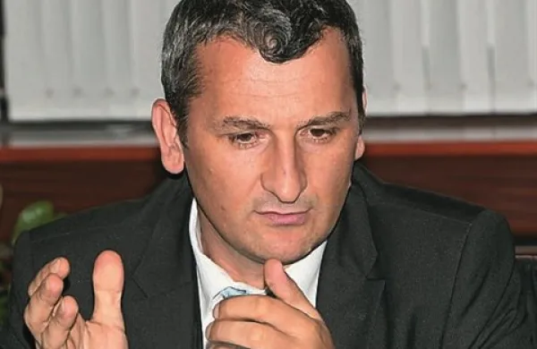 Infrastrukturni minister Samo Omerzel bo o usodi gradnje drugega tira Divača-Koper še malo razmislil