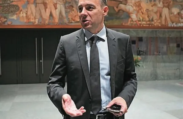“Če se bo le dalo, novega rebalansa v celem naslednjem letu ne bo,” je danes dejal minister Uroš Čufer