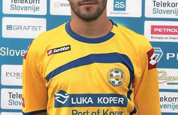 Mitja Lotrič je zabil prvi gol