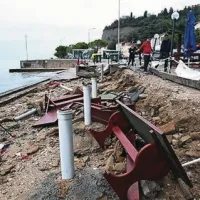 Močan veter pusto&scaron;il po Piranu