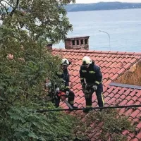 Gasilci so imeli veliko dela z odstranjevanjem vej