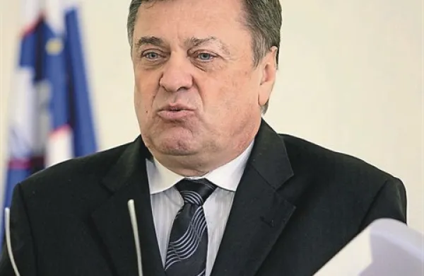 Zoran Janković bo jutri povedal, če bo kandidiral za predsednika stranke PS