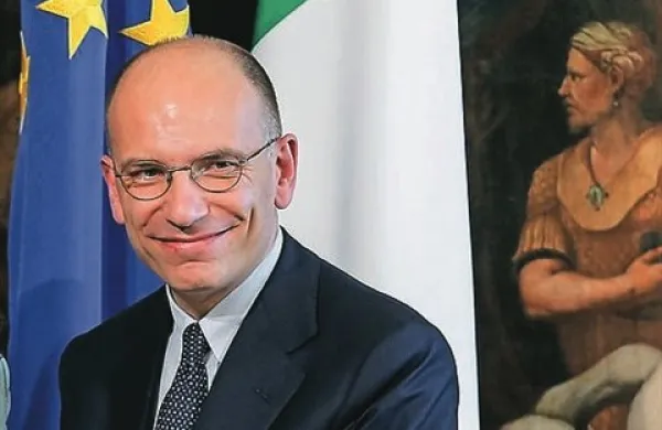 Italijanski premier Enrico Letta se pripravlja na ključni dan v italijanskem parlamentu