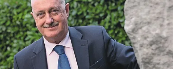 Luciano Lozio je v sredo predaval pred polno dvorano kulturnega centra Lojze Bratuž v Gorici