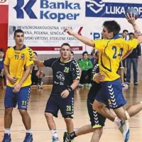 Med najboljšimi v domači vrsti je bil Tilen Sokolič (z žogo)