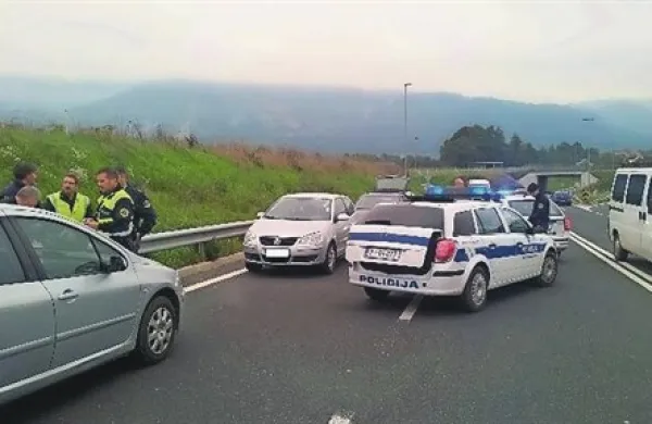 Beg hrvaškega vlomilca se je končal pri Lescah