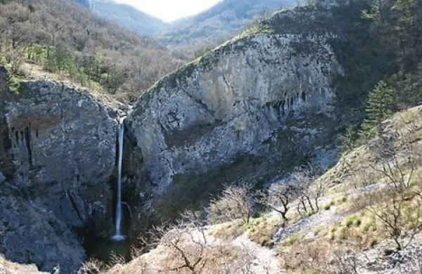 Deželne svetnike skrbi dolina Glinščice, ki je zaščiteno območje, viadukti in tuneli pa bi po njihovem ogrozili vodne vire, floro in favno