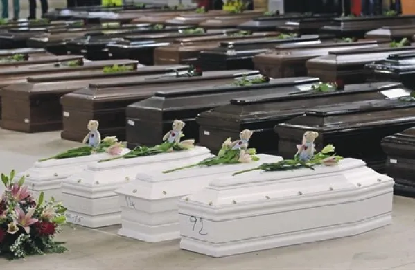 Evropska komisija je po tragediji pri Lampedusi  pripravljena organizirati obsežno varnostno in reševalno operacijo v Sredozemskem morju, s katero bi rešili več življenj