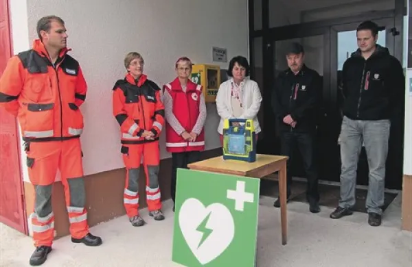 V odročnem Breginju je  vsem na voljo naprava, ki rešuje življenja  
