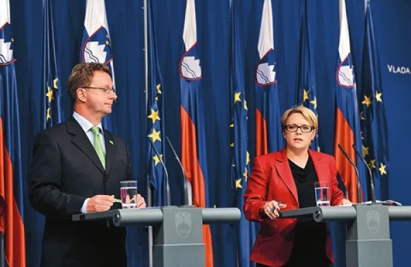 Ministrica za delo Anja Kopač Mrak  meni, da je interes posameznih skupin sicer pomemben, a da je treba  zakon o davku na nepremičnine gledati kot celoto