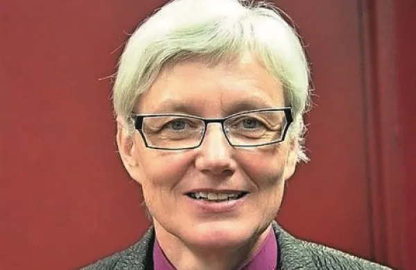 Škofinja iz Lunda Antje Jackelen je prejela slabih 56 odstotkov glasov na volitvah, na katerih je glasovalo 324 članov cerkvenega kolegija