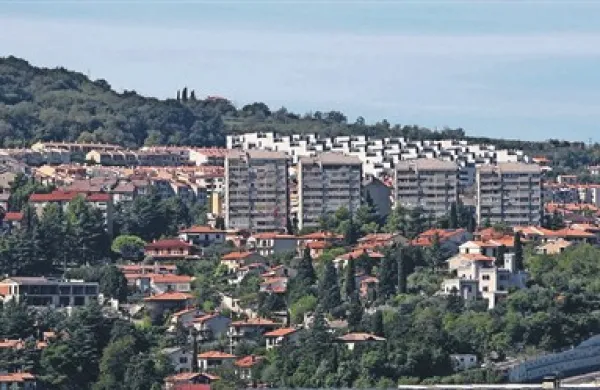 Predlog zakona o davku na nepremičnine, ki ga bo v četrtek sprejemala vlada, bo predvidoma določal, da bo davčna osnova za stanovanjske nepremičnine 80 ali 85 odstotkov ocenjene vrednosti