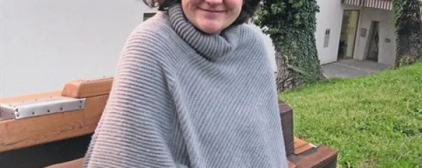 Livija Rojc Štremfelj je sodelovala tudi z Gledališčem Ane Monró in Rdečimi noski ter dvignila raven  zasebnih donacij na stopnjo, ki je bliže ameriški kot slovenski