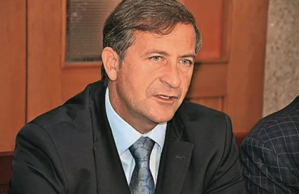 “Glavni problem, povezan s proračunom, je, kakšna bo luknja v bankah,” je med drugim danes dejal Karl Erjavec