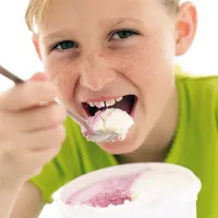 Slovenski otroci so vse bolj debeli, zato je treba skrbneje izbirati in sestavljati obroke že v ranih letih 