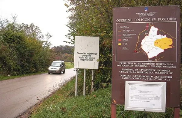 Ministrstvo za obrambo pričakuje, da bo vlada v novembru sprejela DPN za osrednje vadišče Slovenske vojske na Počku (na fotografiji). Toda, če z njim ne bodo predvideli odškodnin za lokalne skupnosti in lastnike zemljišč, bosta postojnska in pivška