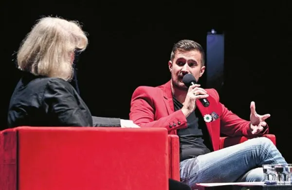 O Srebrenici bi morali govoriti vsak dan