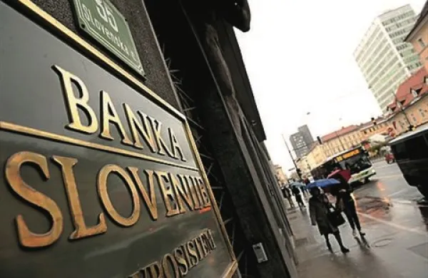 Banka Slovenije proučuje načrta prestrukturiranja Factor banke in Probanke v likvidaciji. Če se bosta izkazala za ustrezna, ju bo centralna banka potrdila, ministrstvo za finance pa ju bo predložilo Evropski komisiji do 5. novembra.