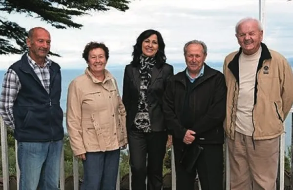 Predstavniki oljkarskih društev in zveze (z leve): Peter Deržek, Andreja Baša, Viljanka Vesel, Elizej Prinčič in Dino Pucer