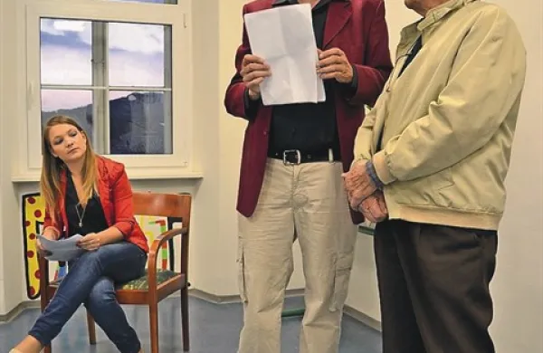 Društvo Razmetano podstrešje je svoj prostor za mesec dni polepšalo s fotografijami