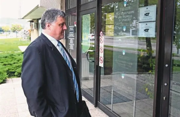 Peter Reberc, nekdanji veleposlanik v Madridu, vztraja, da so bili vsi nakupi upravičeni
