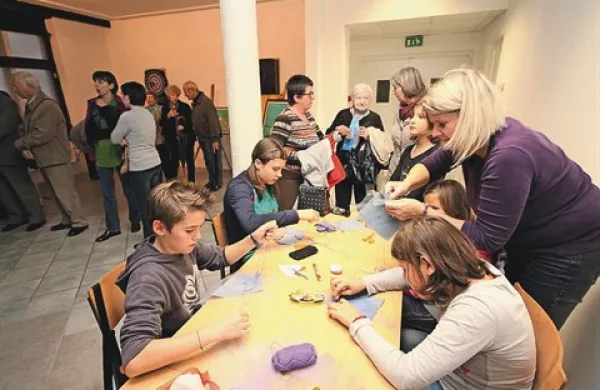 V medgeneracijskem centru se bodo srečevali otroci, mladi, starejši ...