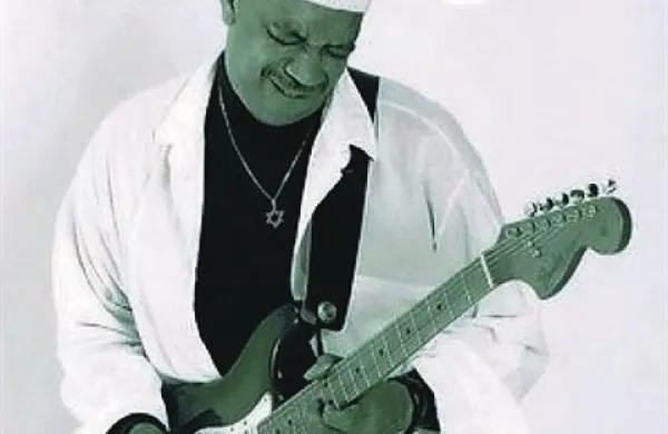 S koncertom kitarista Tima Mitchella se bo v Postojni danes ob 20.30 začela deseta sezona mednarodnega Blues festivala Postojnska jama