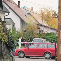 Takoj po streljanju so policisti obkolili objekt in opozarjali ljudi, naj se ne približujejo