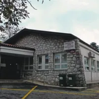 Pri zdravstvenem domu v Divači bo morala občina pred energetsko prenovo urediti še lastništvo
