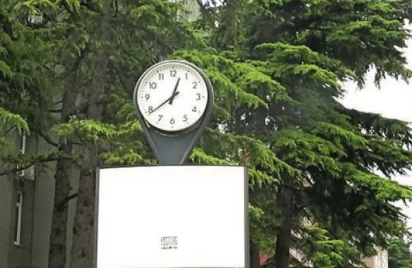 V noči na nedeljo bomo ob 3. uri zjutraj premaknili ure za eno uro nazaj in tako s poletnega prešli na zimski čas