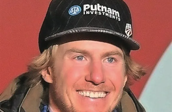 Američan Ted Ligety je novo sezono svetovnega pokala alpskih smučarjev začel tako kot prejšnji dve in kot je končal lansko