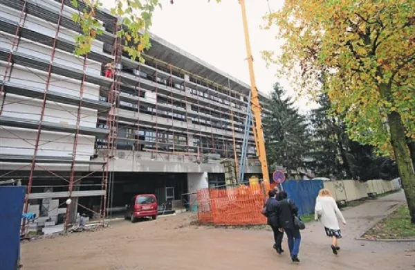 Novi objekt MIC ne bo namenjen le Novogoričanom, ampak prebivalcem celotne regije. Kljub temu občine, razen goriških, zanj še niso prispevale niti ficka ... 