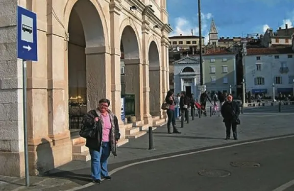 V Piranu bodo v četrtek in petek organizirani brezplačni avtobusni prevozi do pokopališča