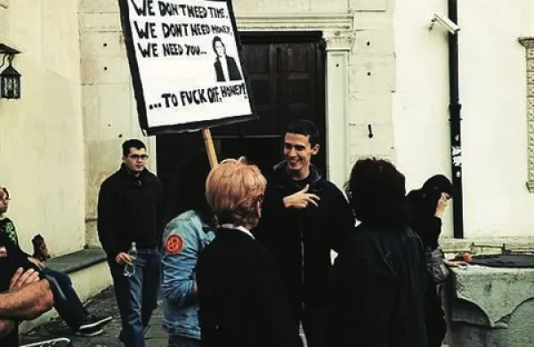 V Kopru se je zbrala le peščica protestnikov