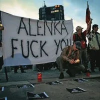 V Kopru le pe&scaron;čica protestnikov