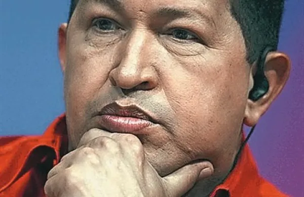 Nekdanji venezuelski predsednik Hugo Chavez je marca morda res umrl, a njegov naslednik trdi, da je še vedno med nami