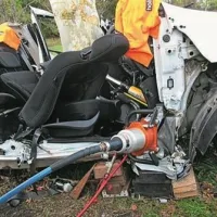 Zaradi oljnega madeža na cesti izgubil življenje