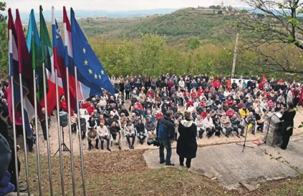 Kućibreg, simbol sožitja treh narodov
