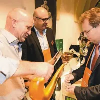 Lunar Aleša Kristančiča (Movia) za veleposlanika  dr. Andreja Rahtena 