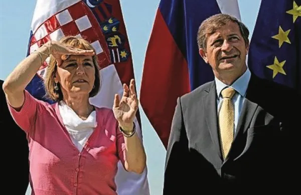 Na hrvaškem ministrstvu niti danes niso uradno potrdili srečanja zunanjih ministrov Vesne Pusić in Karla Erjavca 20. novembra