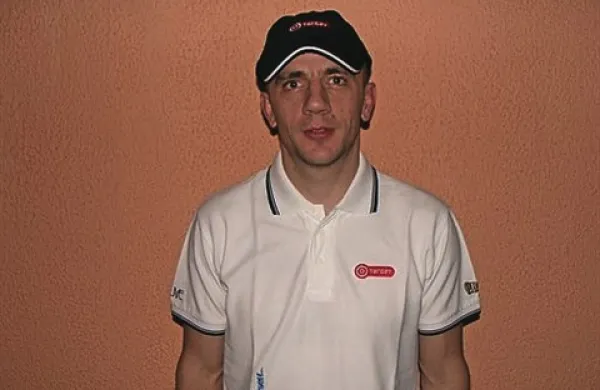 Idrijčan Aleks Humar je v oktobru z zmago v kategoriji R3 na reliju evropskega prvenstva in z osvojitvijo naslova absolutnega državnega prvaka presenetil ljubitelje avtomobilizma in tudi sebe