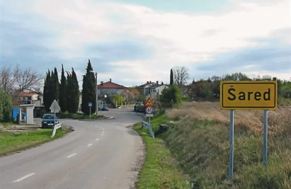 Šared leta  2009. V štirih letih se skorajda ni spremenil. 