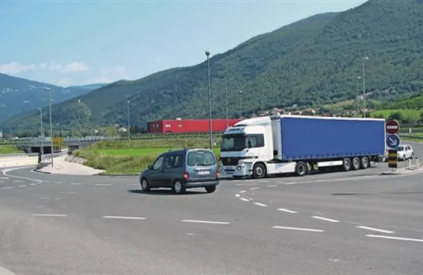 Vipavci so si oddahnili: razpis je objavljen, delalo se bo ...