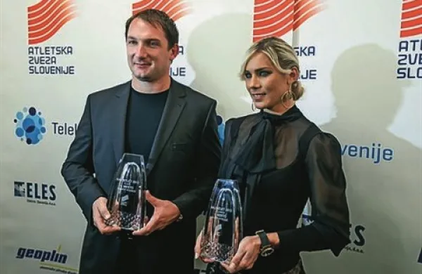 Primož Kozmus in Snežana Rodić sta postala najboljša slovenska atleta leta v tradicionalni anketi Atletske zveze Slovenije