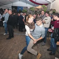 Šotor Vinakoper po tradiciji ponuja najdaljše, skoraj dvotedensko veseljačenje s plesom, ki pa po obisku doslej le ni uresničilo vseh pričakovanj prirediteljev